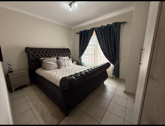 3 BEDROOM TOWNHOUSE FOR SALE IN WATERVAL EAST